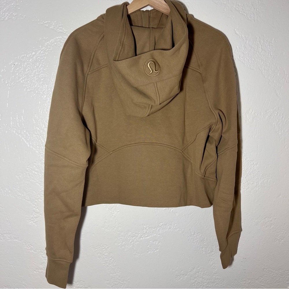 Lululemon Scuba Oversized Half-Zip Hoodie
Filbert Tan
Size XS/S